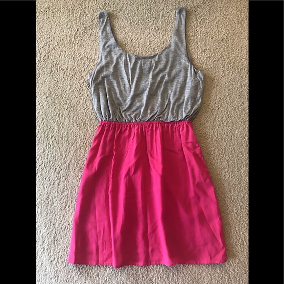 🆕🔥DELIA’S SUPER CUTE GRAY&PINK/CRISS CROSS BOW ON BACK SOLID ON THE FRONT MINI - Picture 5 of 16